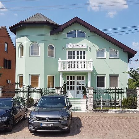 Guest House Luxotel Beçkerek Dış mekan fotoğraf