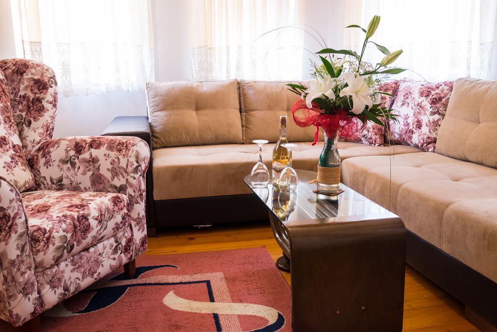 Guest House Luxotel Beçkerek Dış mekan fotoğraf