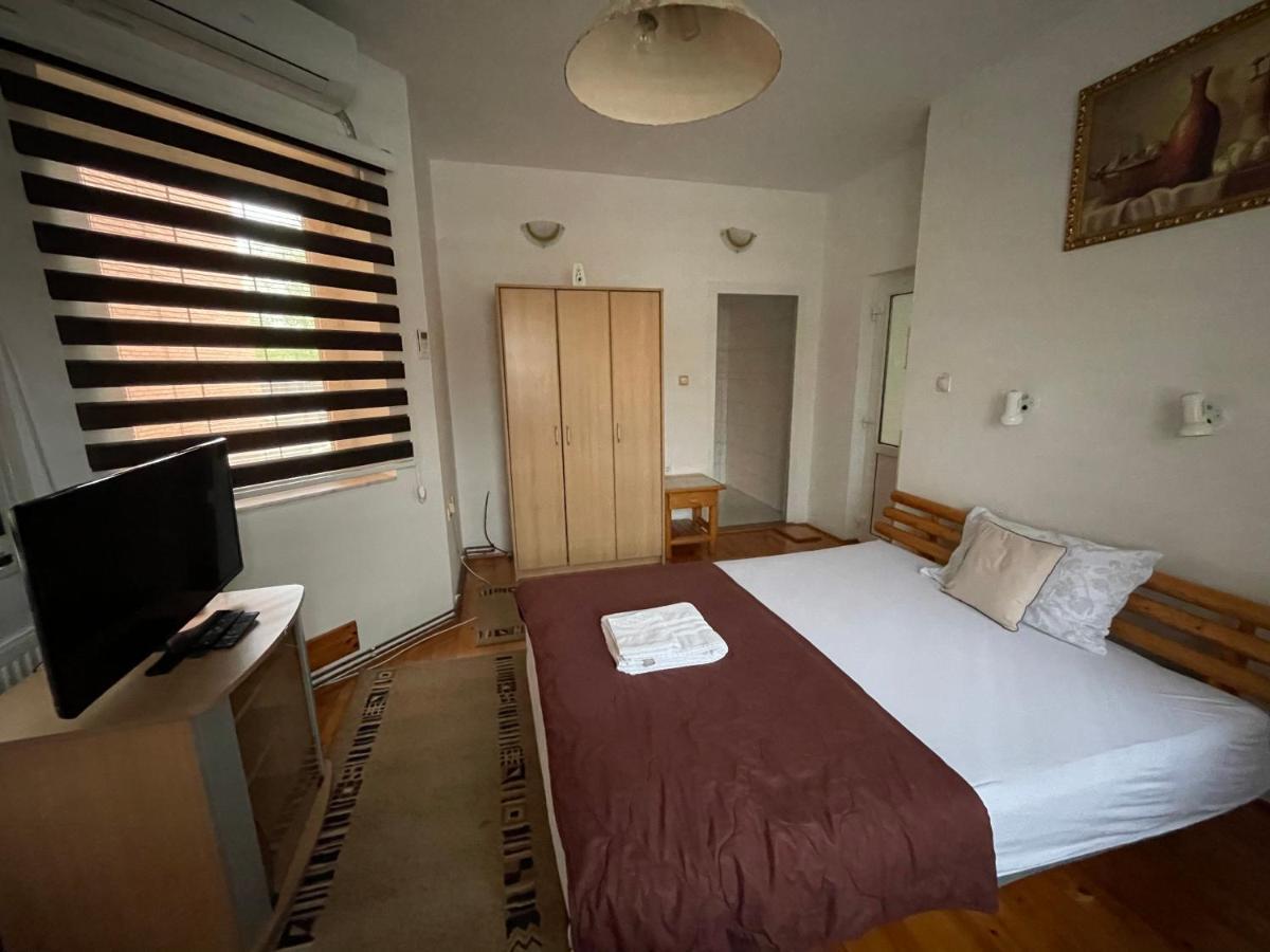 Guest House Luxotel Beçkerek Dış mekan fotoğraf