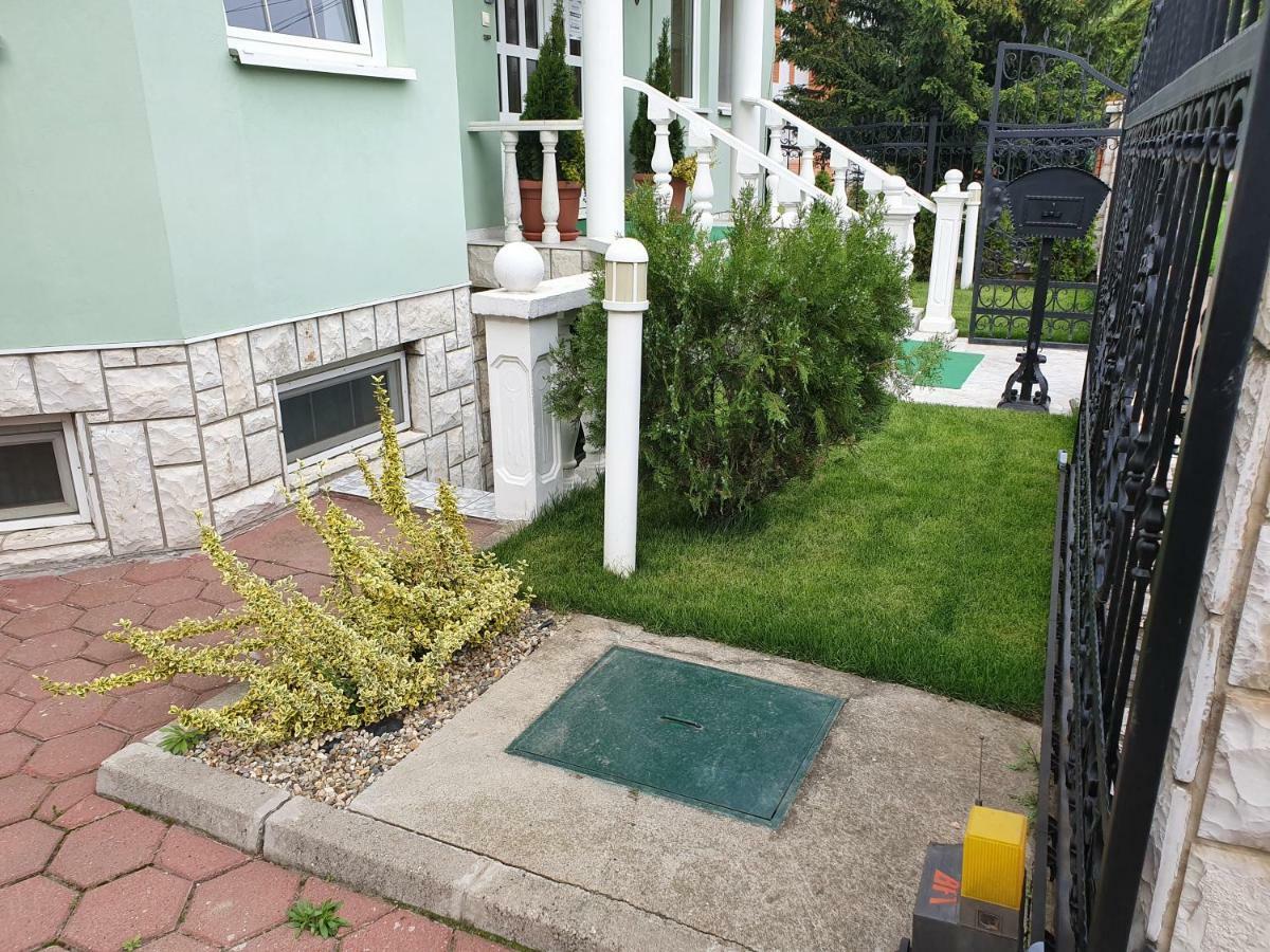 Guest House Luxotel Beçkerek Dış mekan fotoğraf